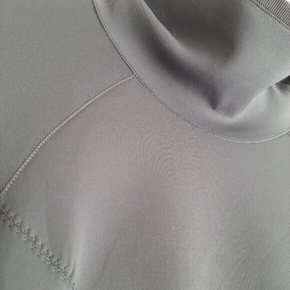 IVIVVA by Lululemon Black Pulse Jam Poncho Mock Neck Pullover Top Kids Sz 14 - Picture 7 of 14